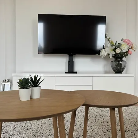 아파트 2zimmer Zentrale Lage Stellplatz Urban Light *