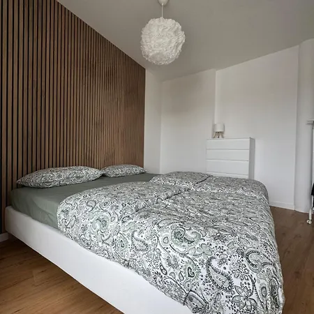 2zimmer Zentrale Lage Stellplatz Urban Light * 埃朗根