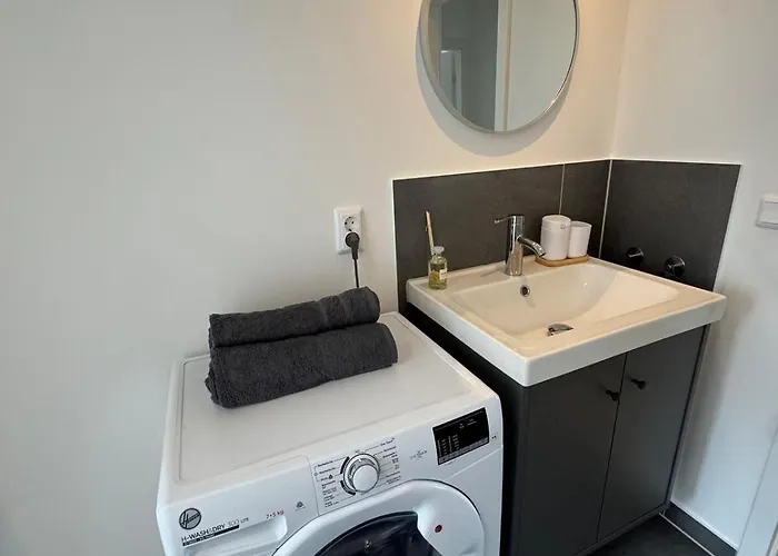 2zimmer Zentrale Lage Stellplatz Urban Light *
