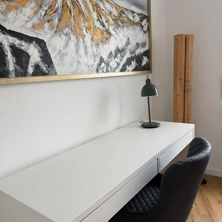 2zimmer Zentrale Lage Stellplatz Urban Light *