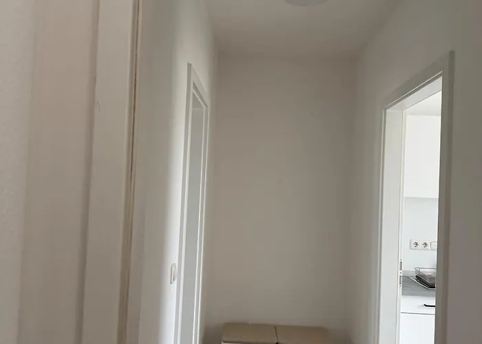 2zimmer Zentrale Lage Stellplatz Urban Light דירה *